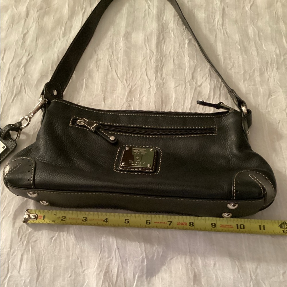 Tignanello Black Leather Shoulder Bag Key Fob & Bag Charm Single Strap - Picture 8 of 13